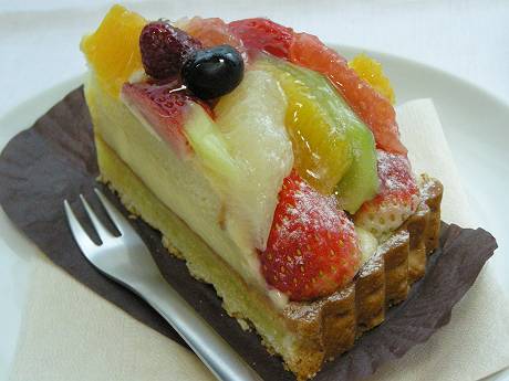 Tokyo Sweets Factoryの季節のフルーツタルト 10時の紅茶