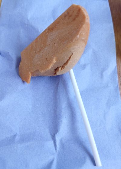 母の日に娘から駄菓子を貰いました♪(2025年)