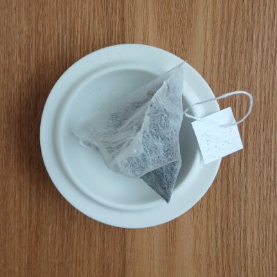 金毘羅大芝居:ほうじ茶とべっこう飴