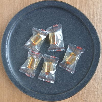 金毘羅大芝居:ほうじ茶とべっこう飴