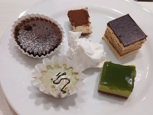 「ブリキのおもちゃ博物館」移転の前にもう一度（涙）～「スイーツパラダイス」で満腹♪