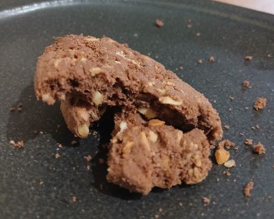 グラナダ クランチココア（ザクザク食感の全粒穀物クッキー）：ルピシア グランマルシェ横浜で購入