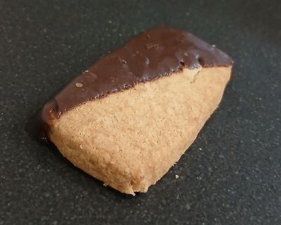 ハワイ土産　Big Island Candies マカダミアナッツショート ブレッドダークチョコレートディップ