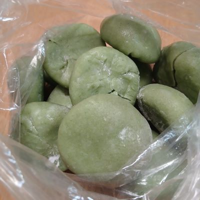 長崎からの贈り物「文明堂総本店カステラ巻」みかんいっぱい、かんころ餅、手作りヨモギ餅（餡子入り）