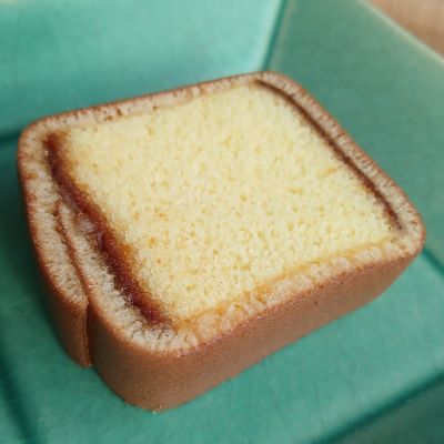 長崎からの贈り物「文明堂総本店カステラ巻」みかんいっぱい、かんころ餅、手作りヨモギ餅（餡子入り）