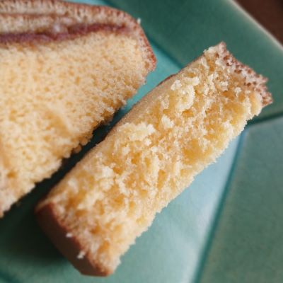 長崎からの贈り物「文明堂総本店カステラ巻」みかんいっぱい、かんころ餅、手作りヨモギ餅（餡子入り）