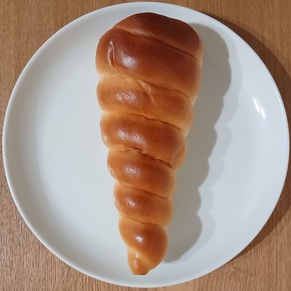 銀座木村家で購入したパン3種★酒種桜あんぱん・チョココロネ・レーズンブレッド