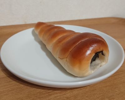 銀座木村家で購入したパン3種★酒種桜あんぱん・チョココロネ・レーズンブレッド