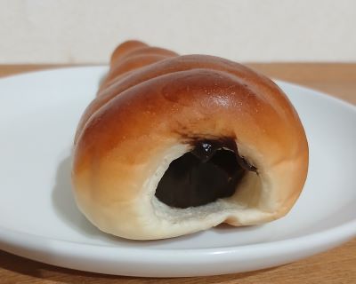 銀座木村家で購入したパン3種★酒種桜あんぱん・チョココロネ・レーズンブレッド