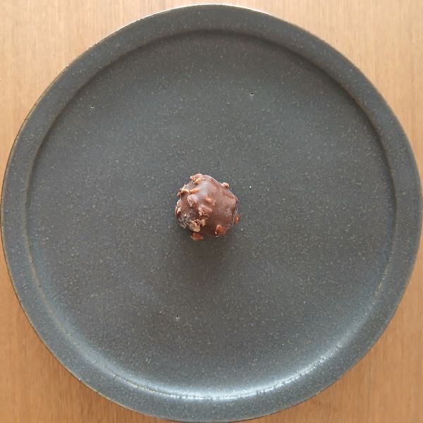 めっちゃ美味しい!ハワイアンホーストマカデミアナッツチョコレートアイス(セリア・ロイル)