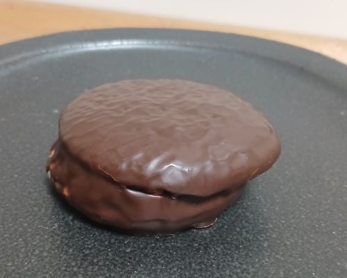 ロッテ「チョコパイ〈ほろ苦ダークカカオ〉×24個」をタメしました！モラタメ.net