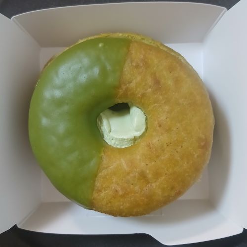 misdo★宇治抹茶ドーナツシリーズ「ドら抹茶 栗あん抹茶ホイップ」と定番「ハニーディップ」