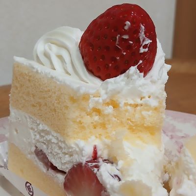 こどもの日★2026「シャトレーゼ」柏餅とスペシャル苺ショート」