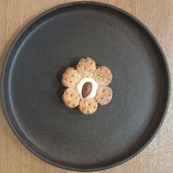 「薫るバター Sabrina」サブリナ（パイ）と薫るフレンチバター（焼き菓子）